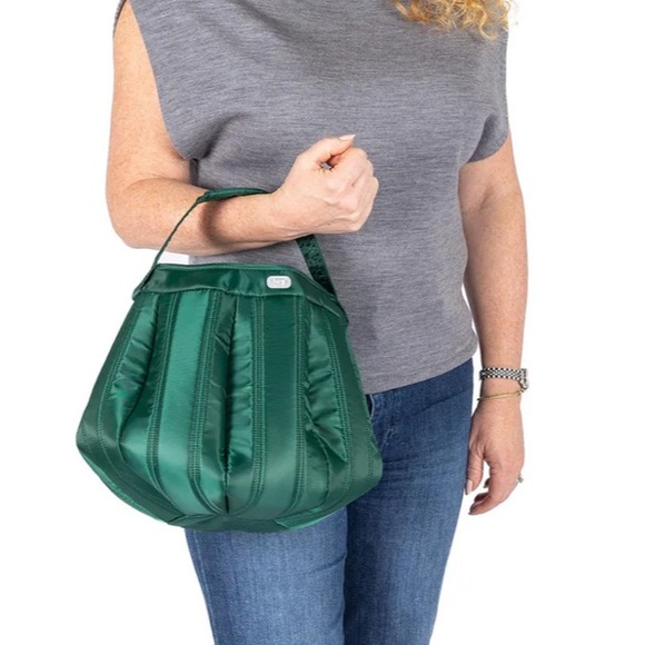 NWT Lug Pumpkin Tote in Wickedly Green 💚 - Picture 10 of 11
